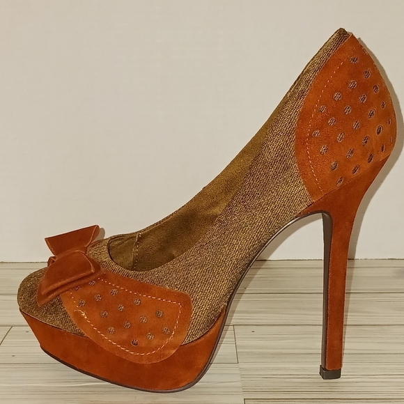 NWOB Naughty Monkey Women's Untamed Platform Pump, Size 8.5 - Picture 13 of 13